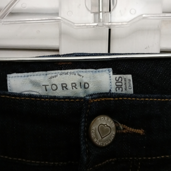 Torrid Womens Jeans Size 30S Relaxed Boot Dark Wash Plus Size. - Picture 3 of 3